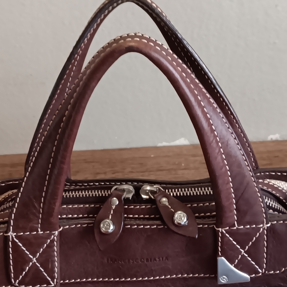 Brown Small Hand bag ! - Picture 3 of 9